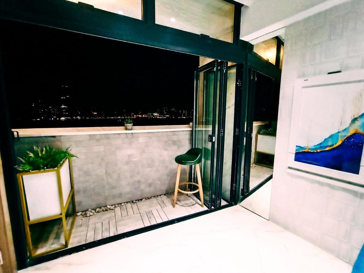 Harbour Hella Inn Hong Kong Exterior photo