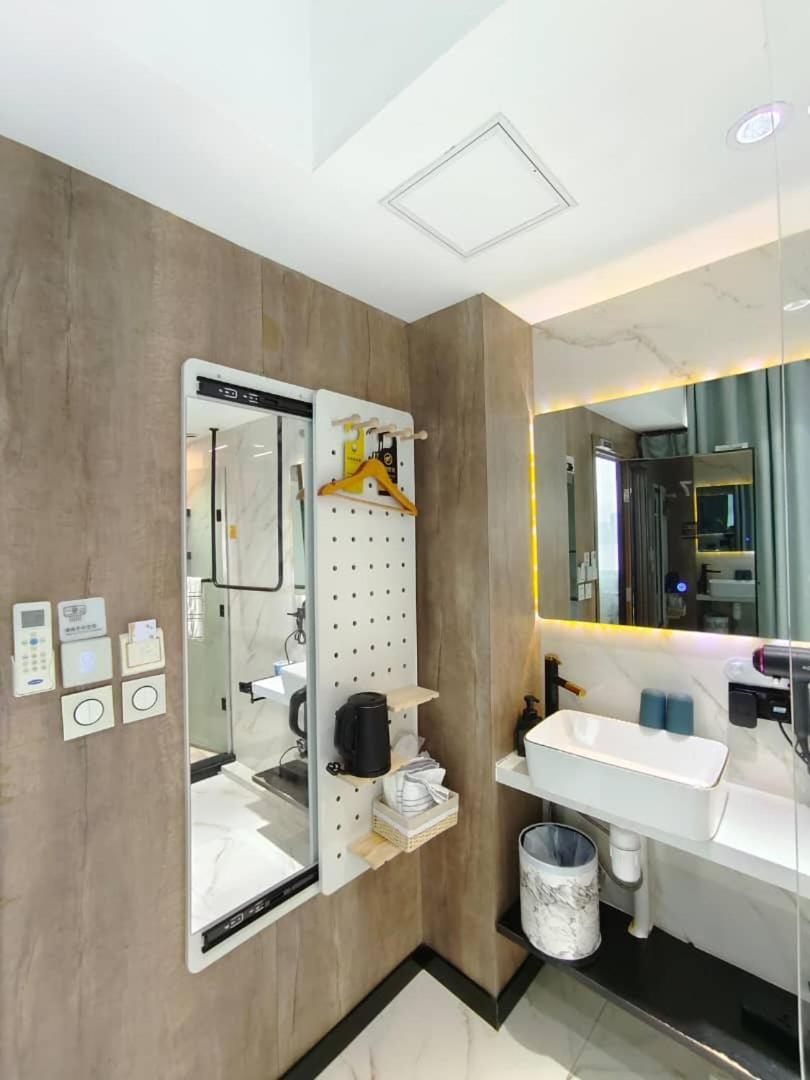 Harbour Hella Inn Hong Kong Exterior photo